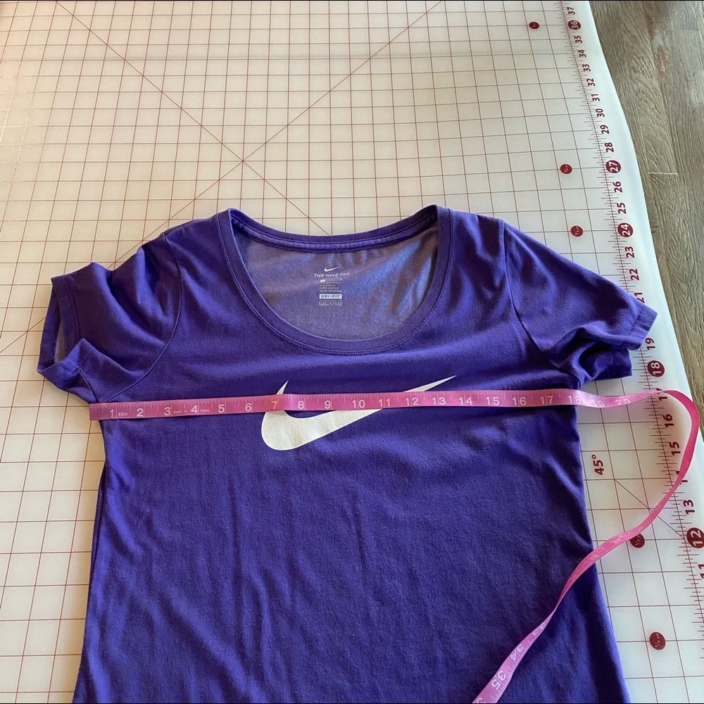Nike purple and white just do it size small S short sleeve casual workout